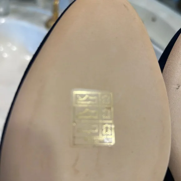 Jimmy Choo Navy Suede Chunky Heel Pumps, Like New, Sz 39 1/2 - Picture 10 of 13